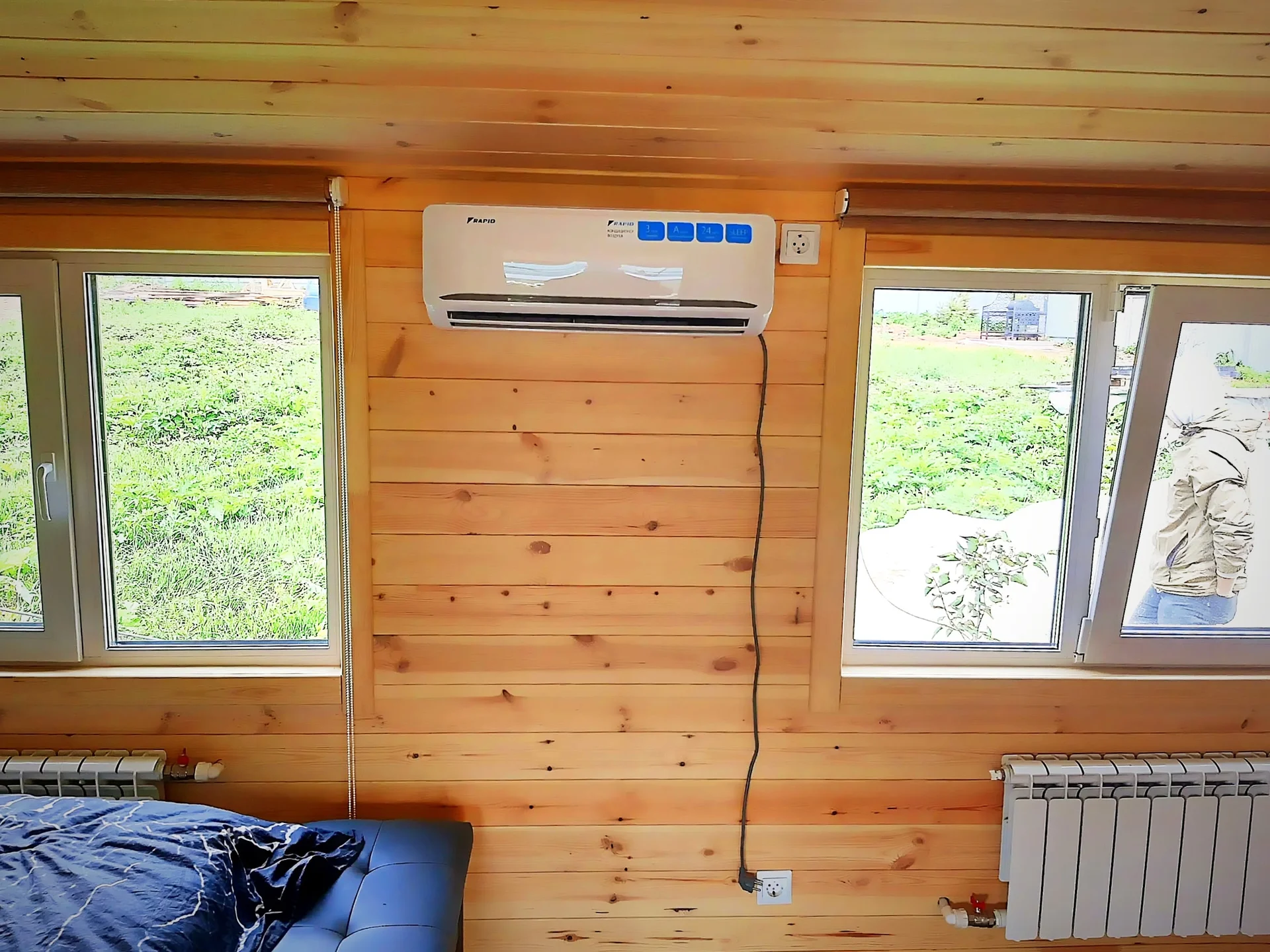 Установка кондиционера в деревянном частном доме!  🏡❄️Позаботились о комфорте в загородном...